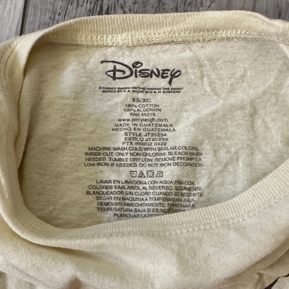 Disney Junior’s Cream Winnie the Pooh cropped Graphic Tee - Picture 4 of 4